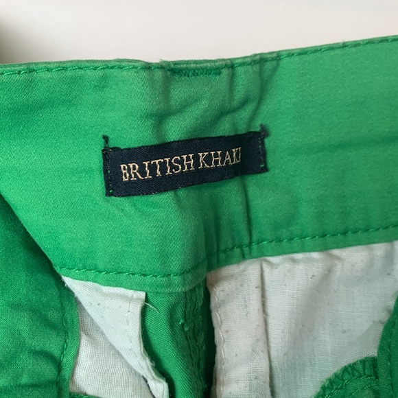 BRITISH KHAkI  POLKA DOTTED SHORTS - Picture 5 of 9